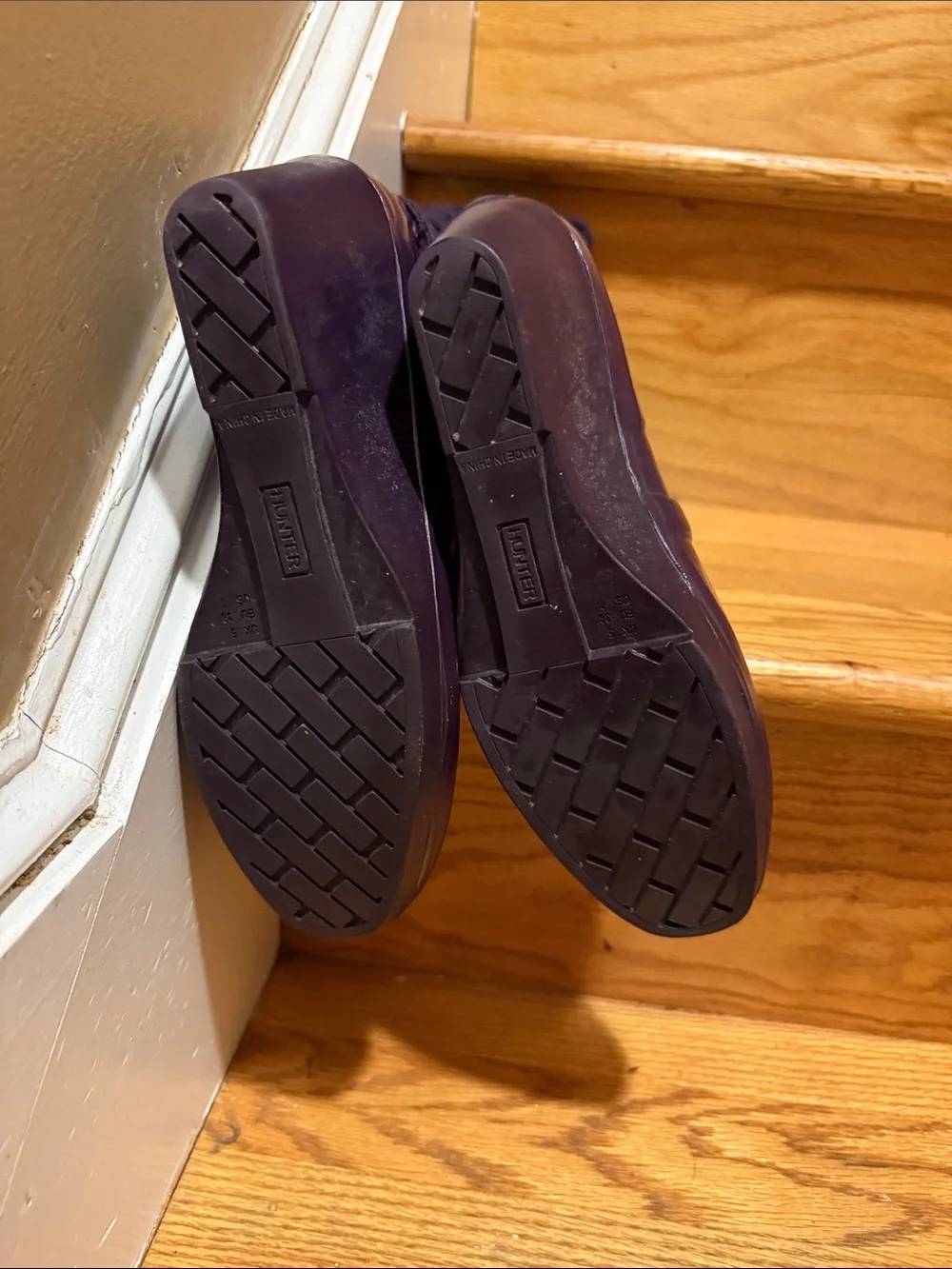 Hunter Purple Gloss Lace-Back Rain Boots